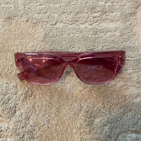 Dolce Gabbana Sharped sunglasses pink ( includes box ) - Picture 9 of 12